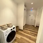 Lägenhet Rainbow Luxury