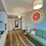 Lägenhet Rainbow Luxury Bari