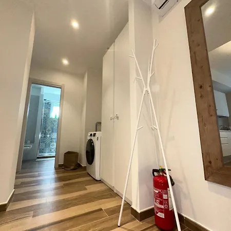 Rainbow Luxury Apartamento *