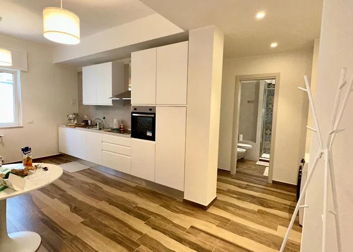 Rainbow Luxury Apartment Bari