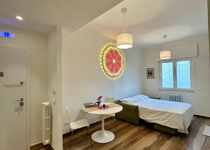 Rainbow Luxury Apartment